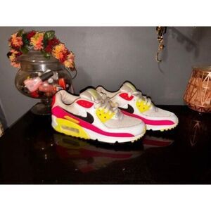 Nike Air Max 90 Pink Volt Sneakers